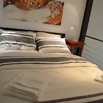 Casa Giuffrida Feriehus *